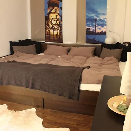 Wohnung7 * Düsseldorf